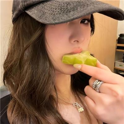 少女的塞勒姆封面